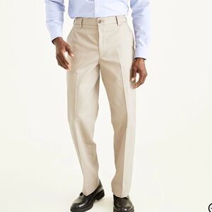NWT Dockers Signature Khaki Classic Fit 34x34